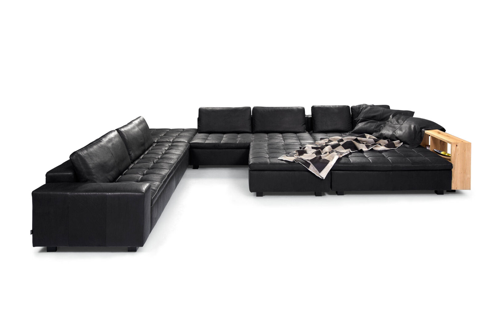 Sofa Alexandria, da thật pure aniline. Nhà sản xuất: Tommy M, CHLB Đức | Phân phối độc quyền: Eleganz Furniture Vietnam