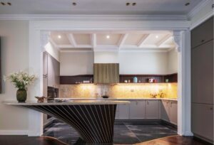 Bộ sưu tập Torino Lack do Eleganz cung cấp trong không gian phòng bếp và phòng ăn tại nhà khách hàng ở Hà Nội